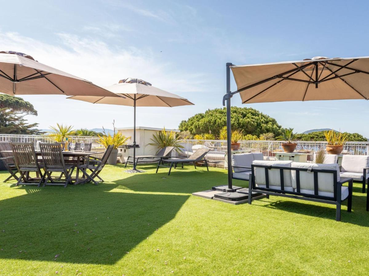 Apartment Les Patios-7 By Interhome Saint Tropez Bagian luar foto
