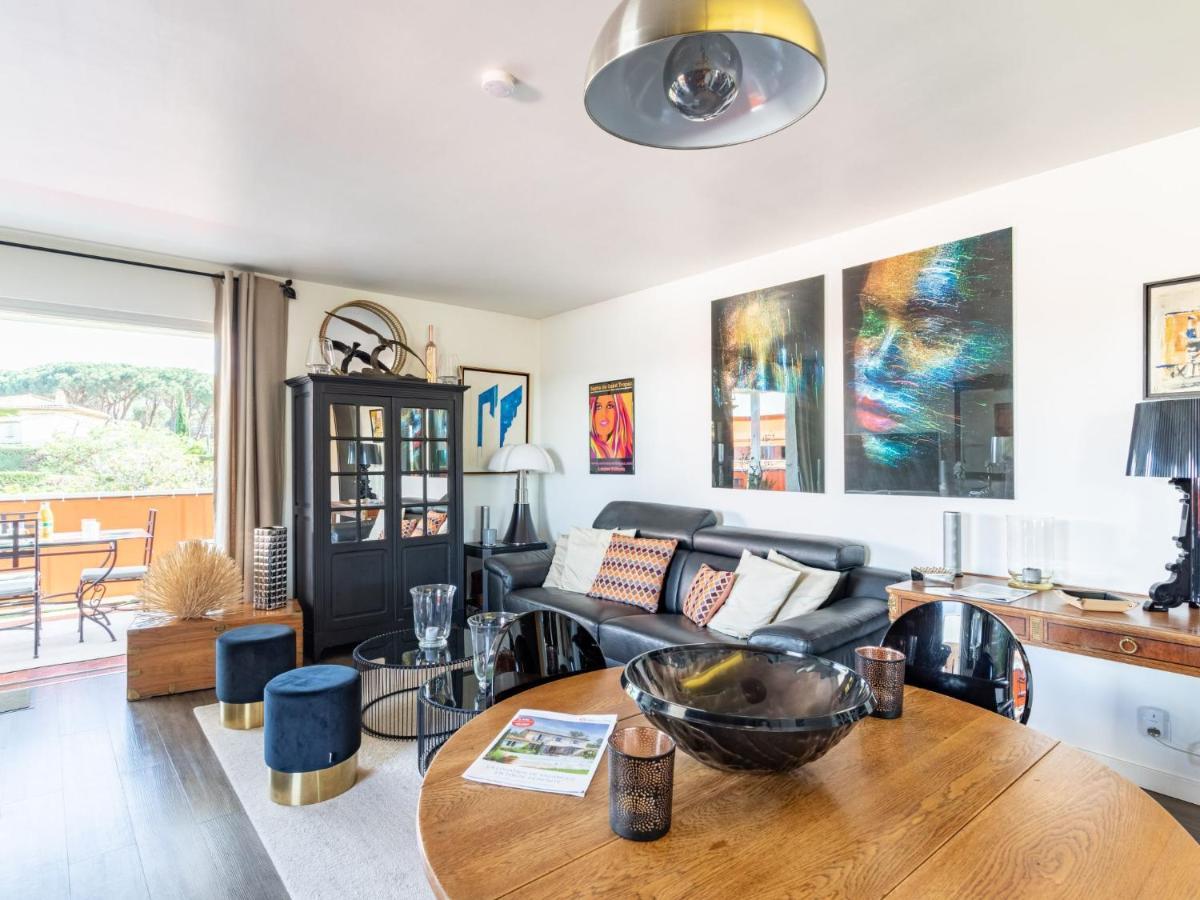 Apartment Les Patios-7 By Interhome Saint Tropez Bagian luar foto